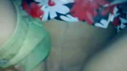 जंगल में सेक्सी वीडियो फिल्म पिक्चर एक लड़की है