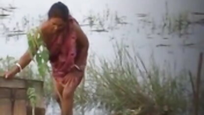 लड़कियों के पिक्चर वीडियो में सेक्सी बीच संबंध