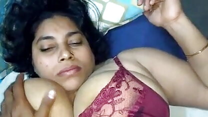रूसी घड़ी लड़कियों सेक्सी फिल्म दिखाइए वीडियो में