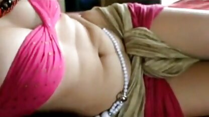 विनम्र महिला विरोध नहीं कर सकती थी और परिवार के मद्रासी पिक्चर सेक्सी बैचेनलिया में भाग ले सकती थी