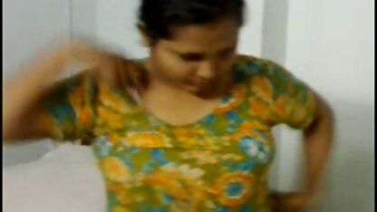 एक सेक्सी हिंदी फिल्म उमस भरी लड़की की खुशबू आ रही है