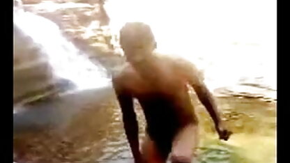 एक जवान माँ के साथ जंगली बॉलीवुड सेक्सी हिंदी मूवी सेक्स बड़ा
